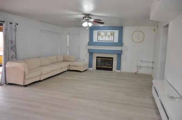 $2,800 | 4249 East Meadow Drive, Phoenix, AZ 85032
