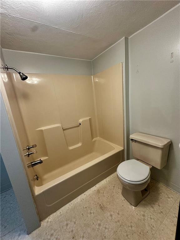 808 Prospect Road Evans City, PA 16033 - Photo 19 of 35