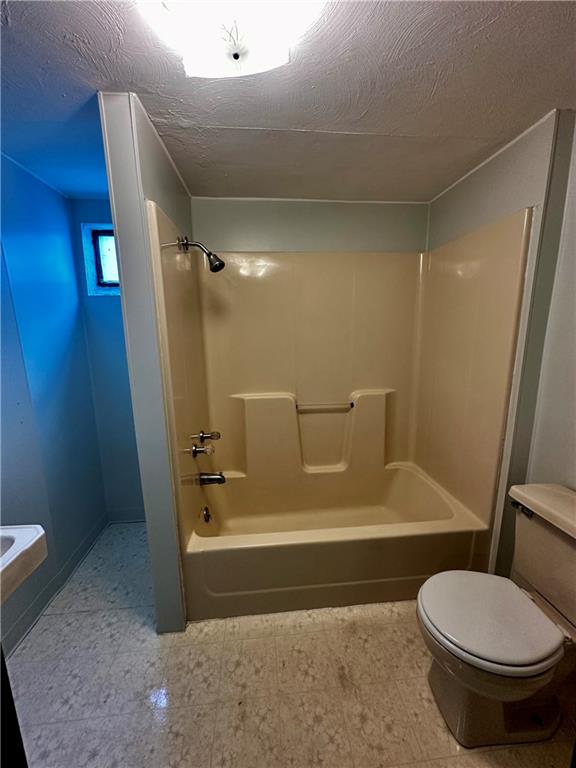 808 Prospect Road Evans City, PA 16033 - Photo 20 of 35