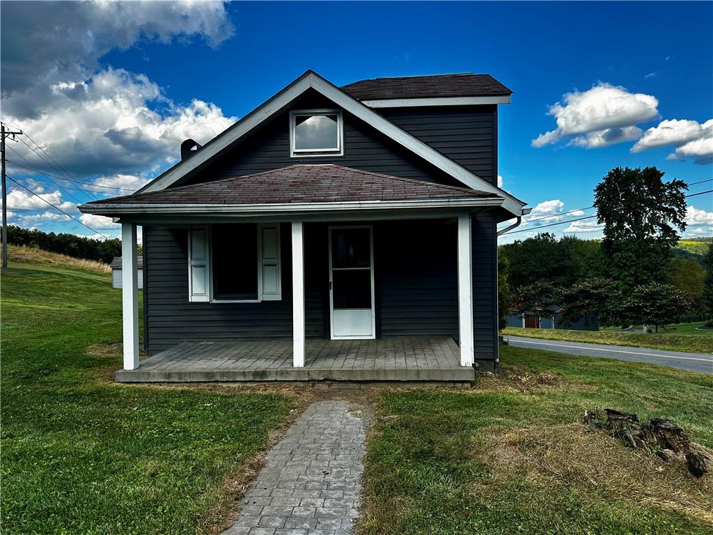 808 Prospect Road Evans City, PA 16033 - Photo 2 of 35