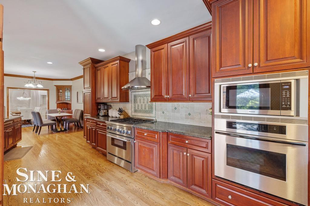 1045 Whittier Road Grosse Pointe Park, MI 48230 - Photo 19 of 82