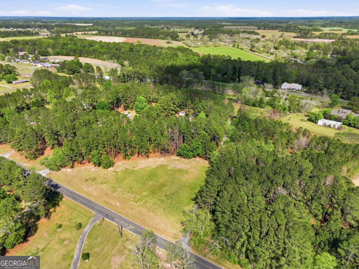 2811 Lullwater Road Tifton, GA 31794 - Photo 63 of 64 a view of an ocean from a yard
