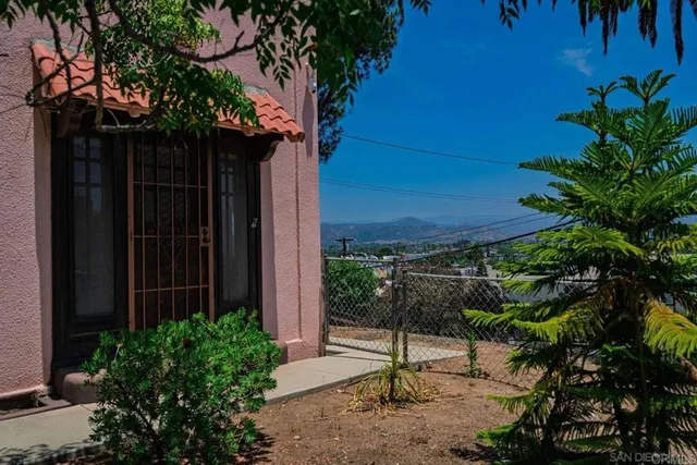 $3,700 | 145 South Grape Street, Escondido, CA 92025