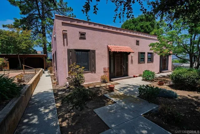$3,700 | 145 South Grape Street, Escondido, CA 92025