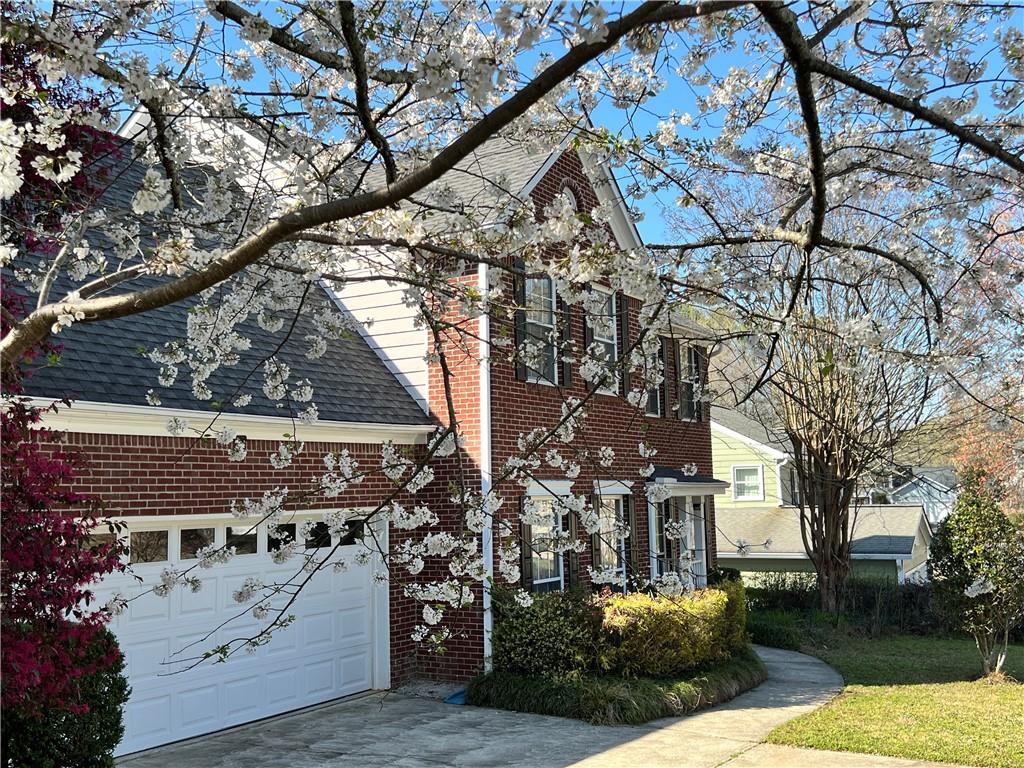 5415 Taylor Road Alpharetta, GA 30022 - Photo 2 of 29 a view of yard with patio