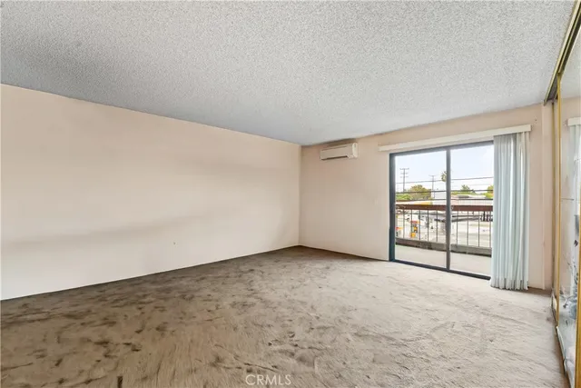 $669,000 | 3600 East 4th Street, Unit 203, Long Beach, CA 90814