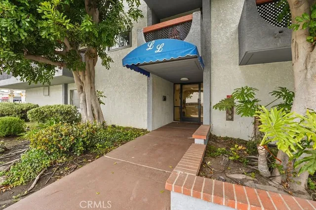 $669,000 | 3600 East 4th Street, Unit 203, Long Beach, CA 90814