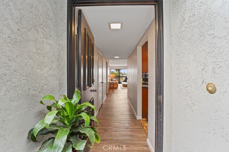 3600 East 4th Street, Unit 203 Long Beach, CA 90814 - Photo 3 of 21 Welcome! Come on in!