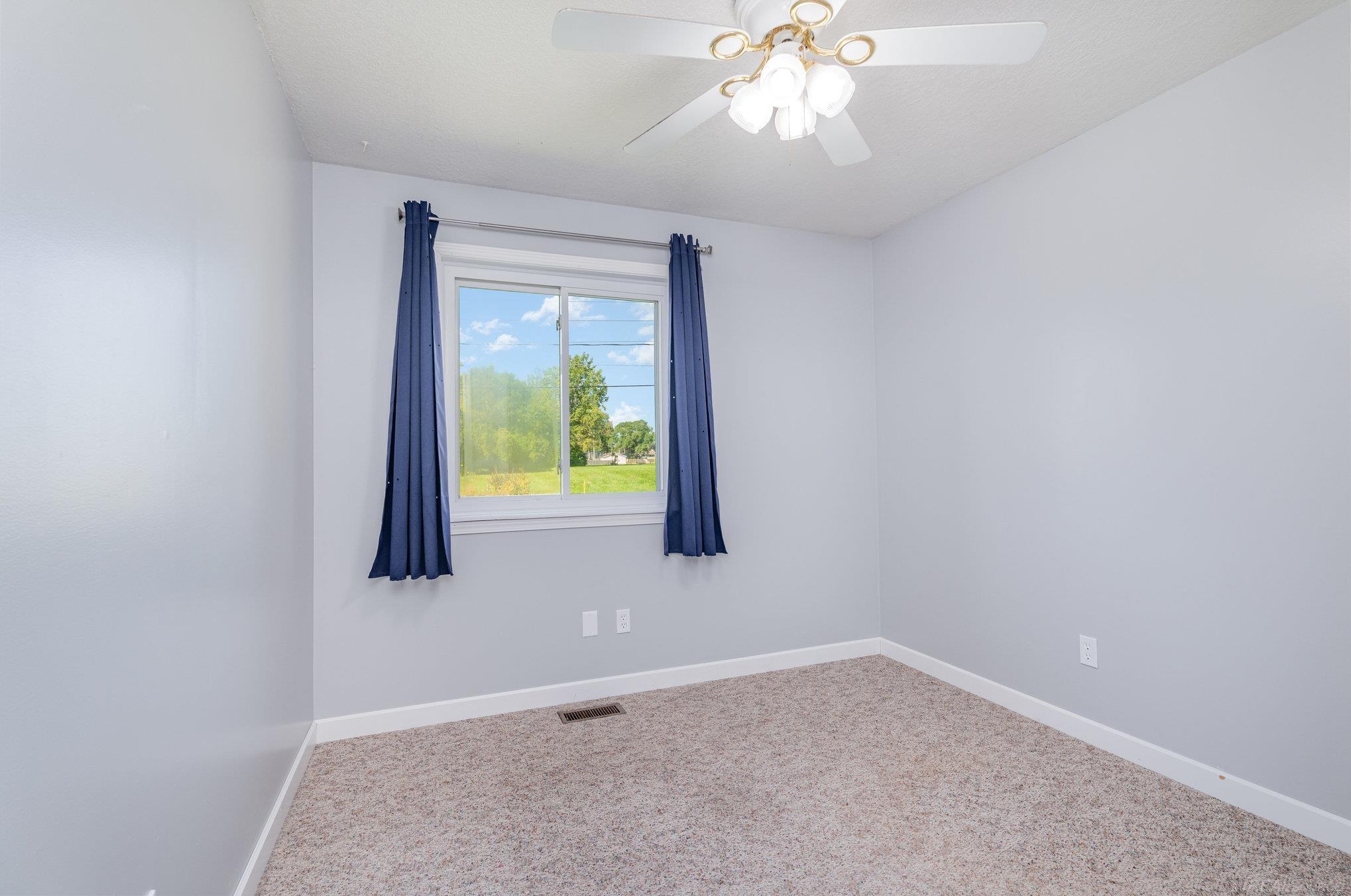 12085 Ulmer Road Birch Run, MI 48415 - Photo 15 of 25 50188920-dd42f410-8463-4f92-bfc1-dc235c6845cb.JPG