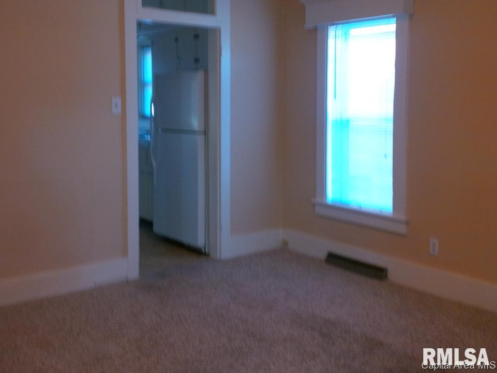 1237 Ledlie Avenue Springfield, IL 62702 - Photo 2 of 10
