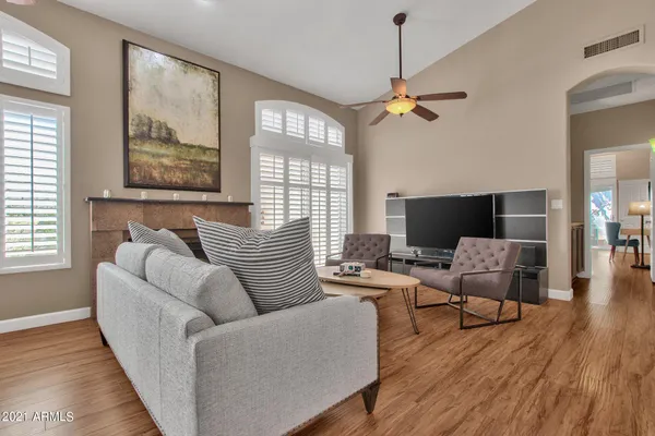 $4,000 | 1138 East Amberwood Drive, Phoenix, AZ 85048