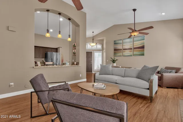 $4,000 | 1138 East Amberwood Drive, Phoenix, AZ 85048