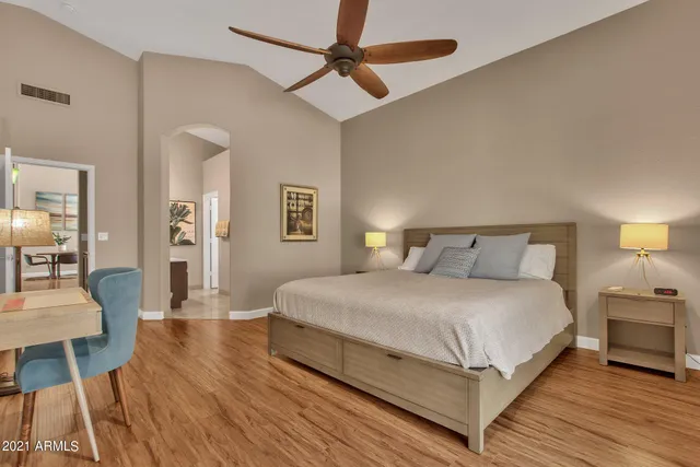 $4,000 | 1138 East Amberwood Drive, Phoenix, AZ 85048