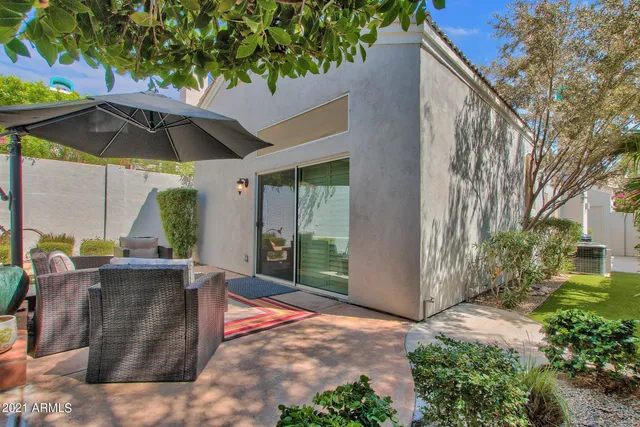 $4,000 | 1138 East Amberwood Drive, Phoenix, AZ 85048