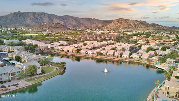 $4,000 | 1138 East Amberwood Drive, Phoenix, AZ 85048