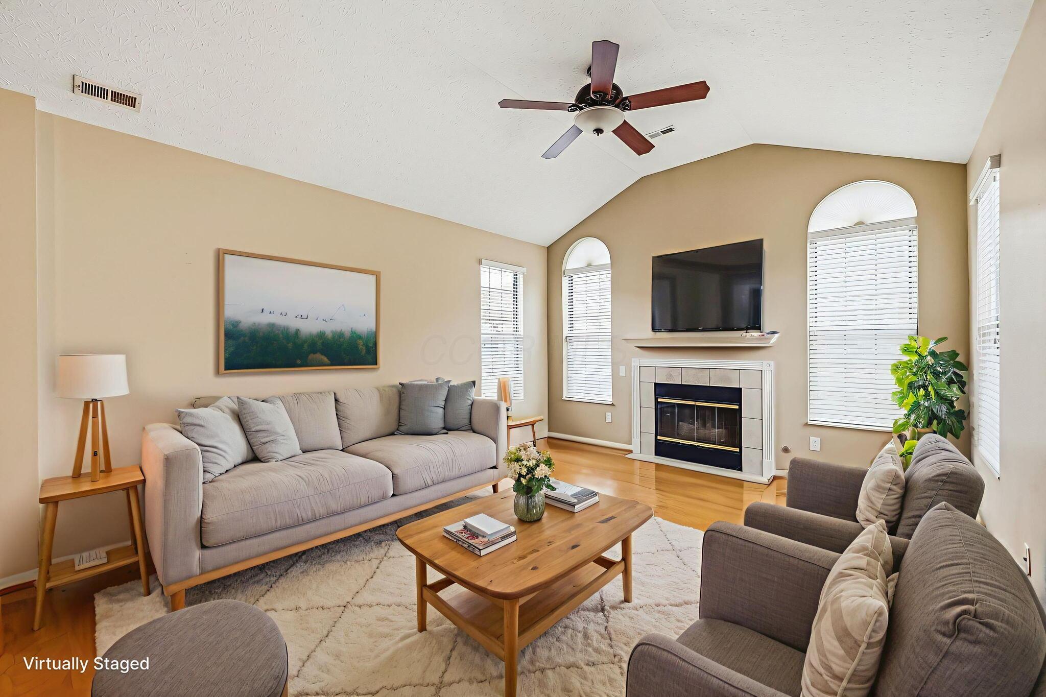 3697 Stoneway Point Powell, OH 43065 - Photo 4 of 33