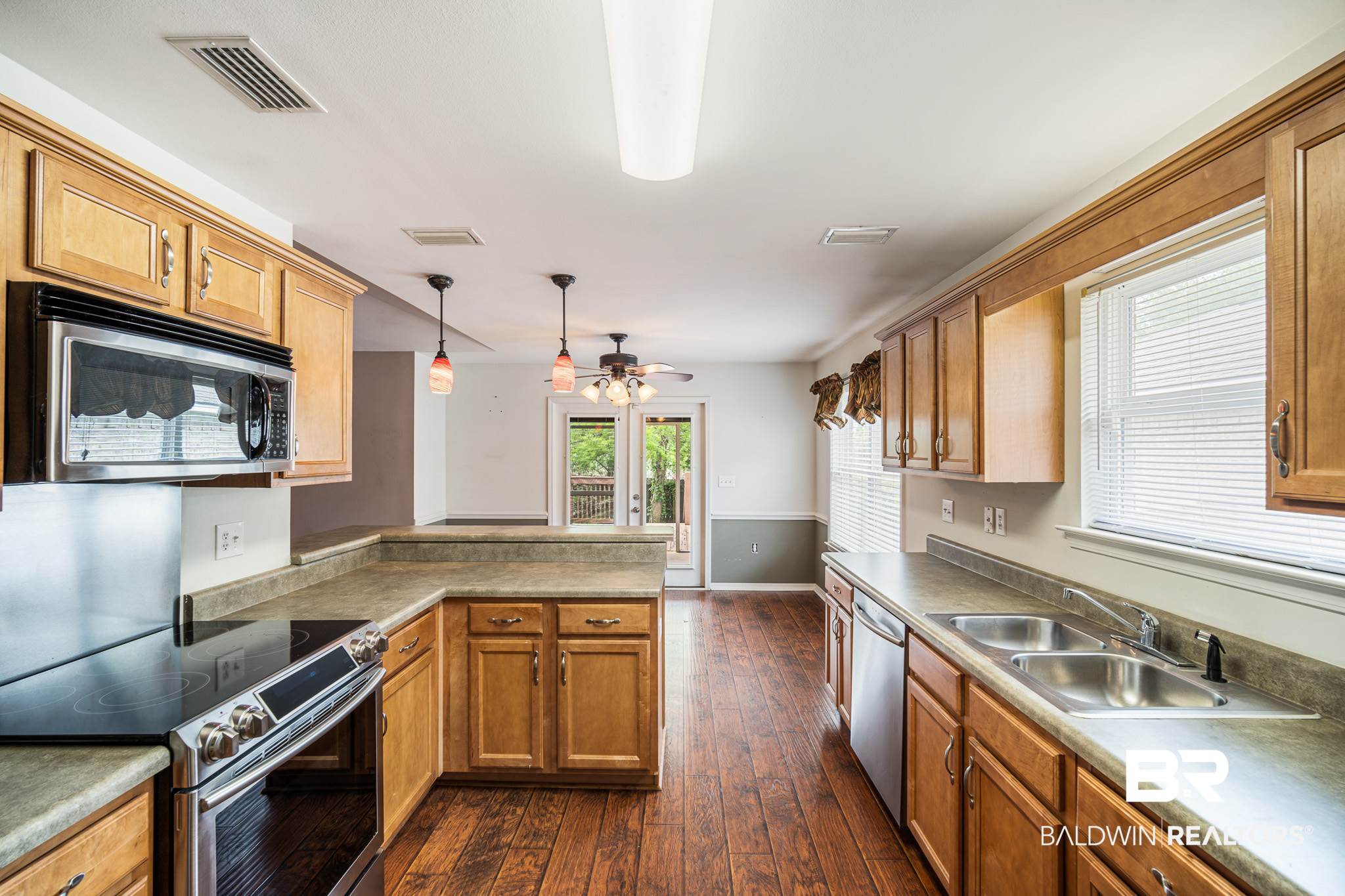 7722 Avery Lane Daphne, AL 36526 - Photo 5 of 34