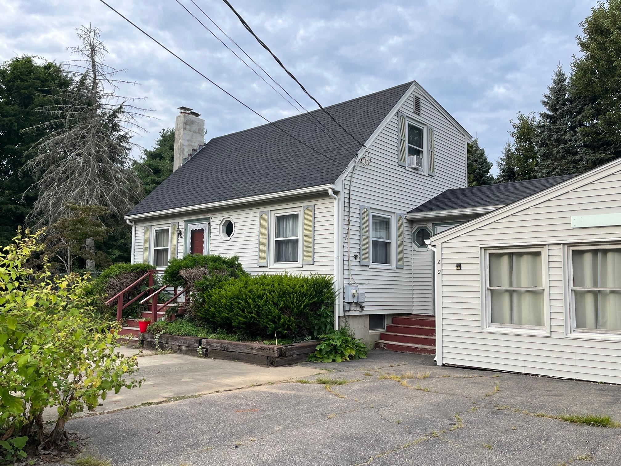 220 Hanscom Road Eliot, ME 03903 - Photo 2 of 24