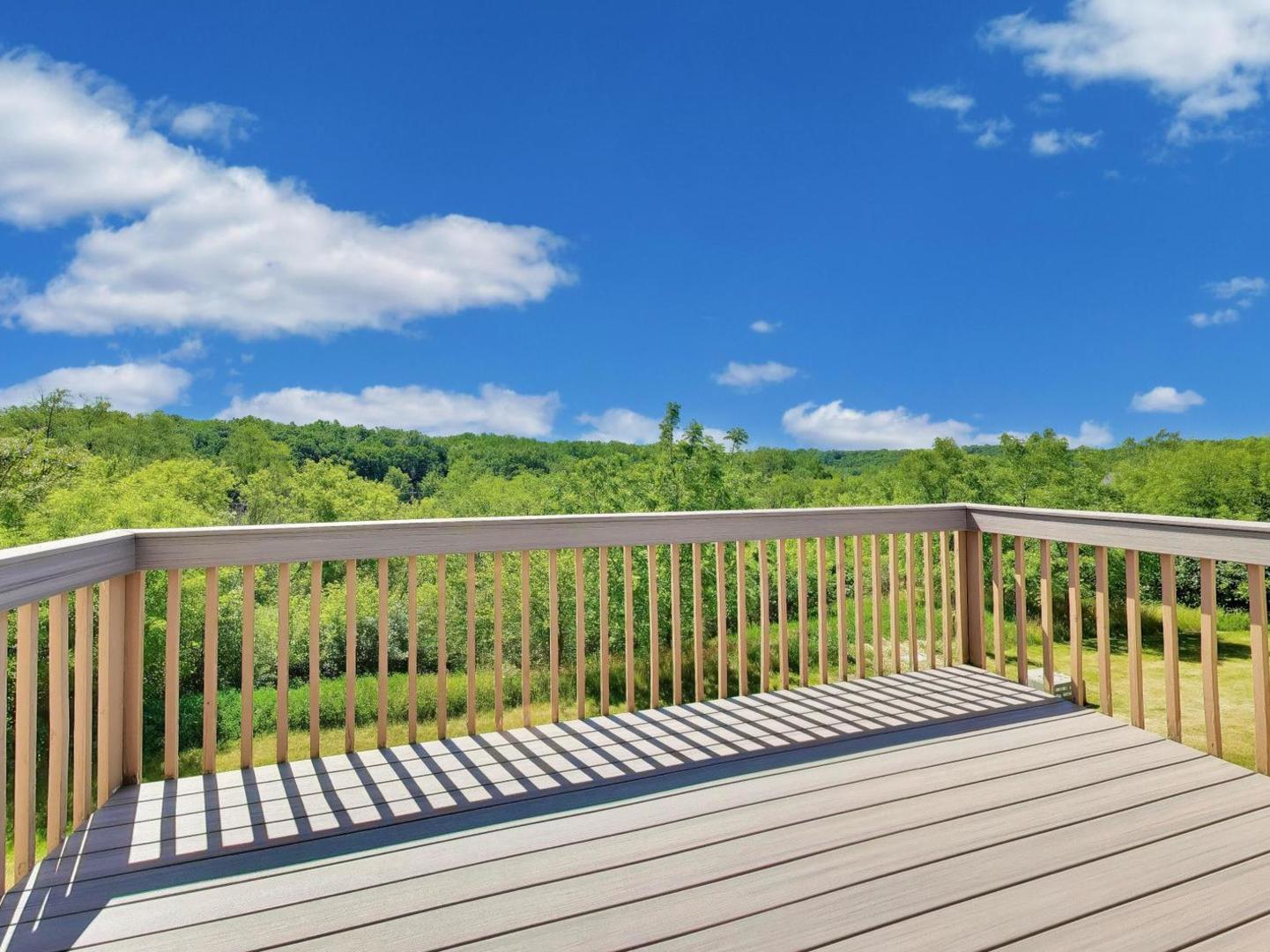 986 Viewpoint Drive Lake In The Hills, IL 60156 - Photo 15 of 39