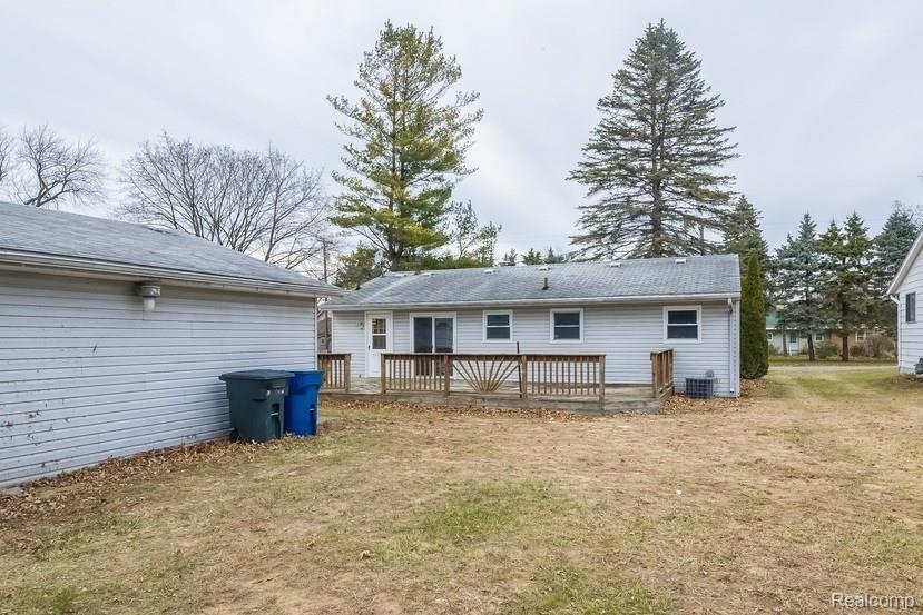 399 Kent Street Carleton, MI 48117 - Photo 8 of 24