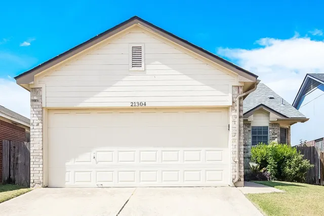 $1,745 | 21304 Secretariat Ridge Lane, Pflugerville, TX 78660