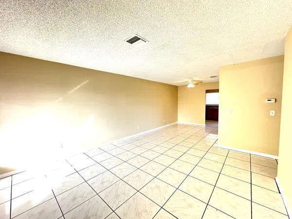 $575,500 | 3365 Southeast Garden Street, Unit 3365, Stuart, FL 34997