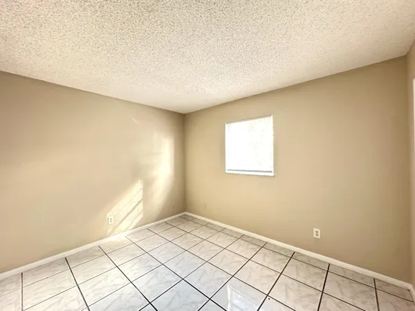 $575,500 | 3365 Southeast Garden Street, Unit 3365, Stuart, FL 34997