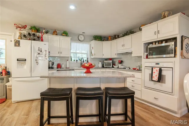 $515,000 | 875 Ripley 142e-38, Naylor, MO 63953