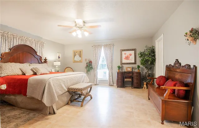 $515,000 | 875 Ripley 142e-38, Naylor, MO 63953