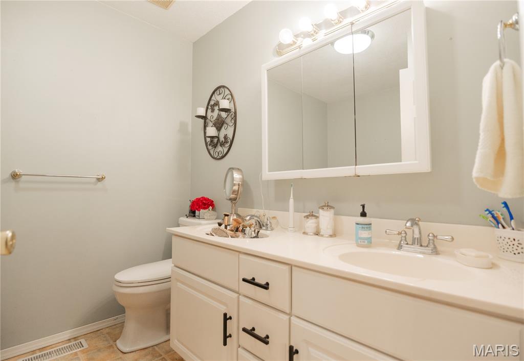 875 Ripley 142e-38 Naylor, MO 63953 - Photo 24 of 54