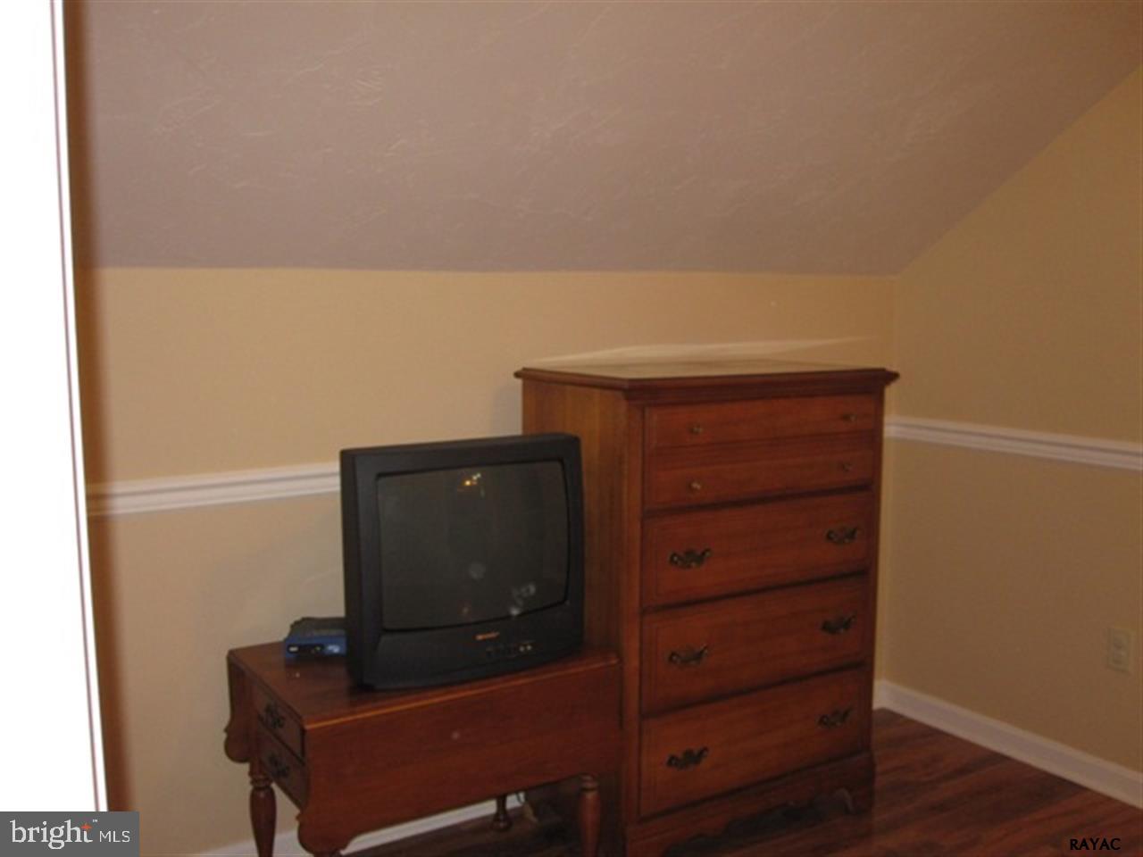 140 Clearview Road Hanover, PA 17331 - Photo 11 of 31 Gallery Image 11