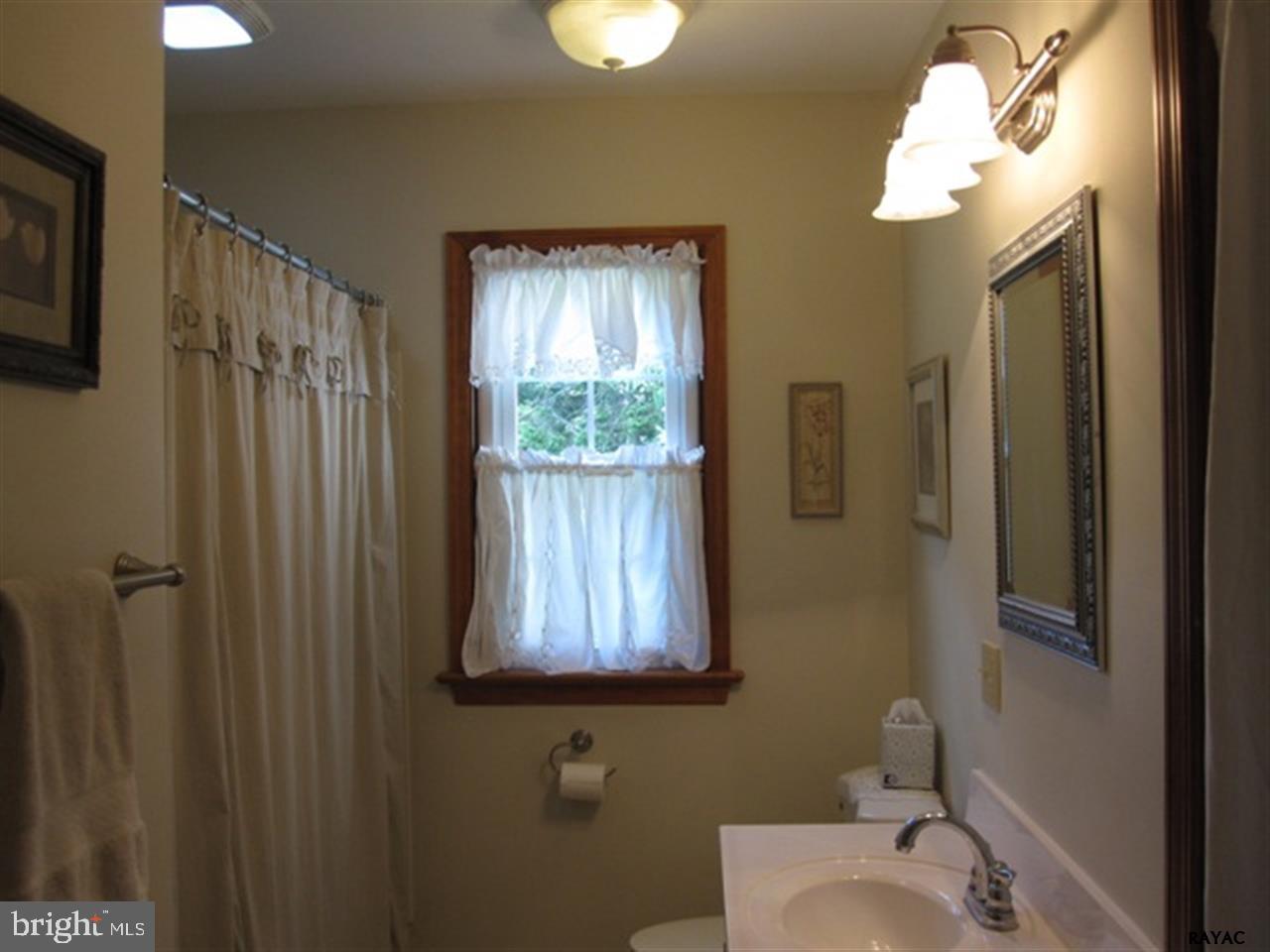 140 Clearview Road Hanover, PA 17331 - Photo 20 of 31 Gallery Image 20