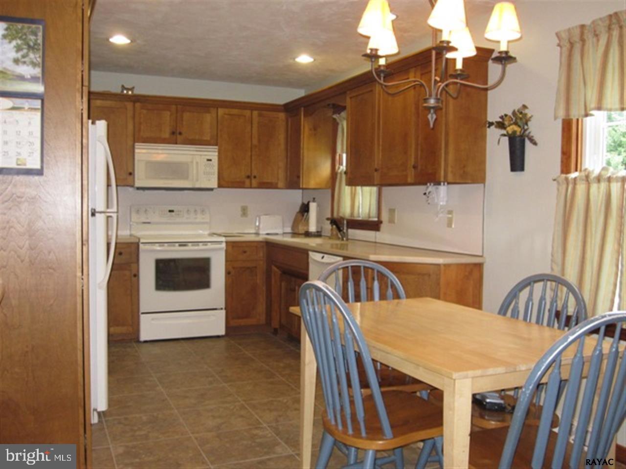 140 Clearview Road Hanover, PA 17331 - Photo 5 of 31 Gallery Image 5