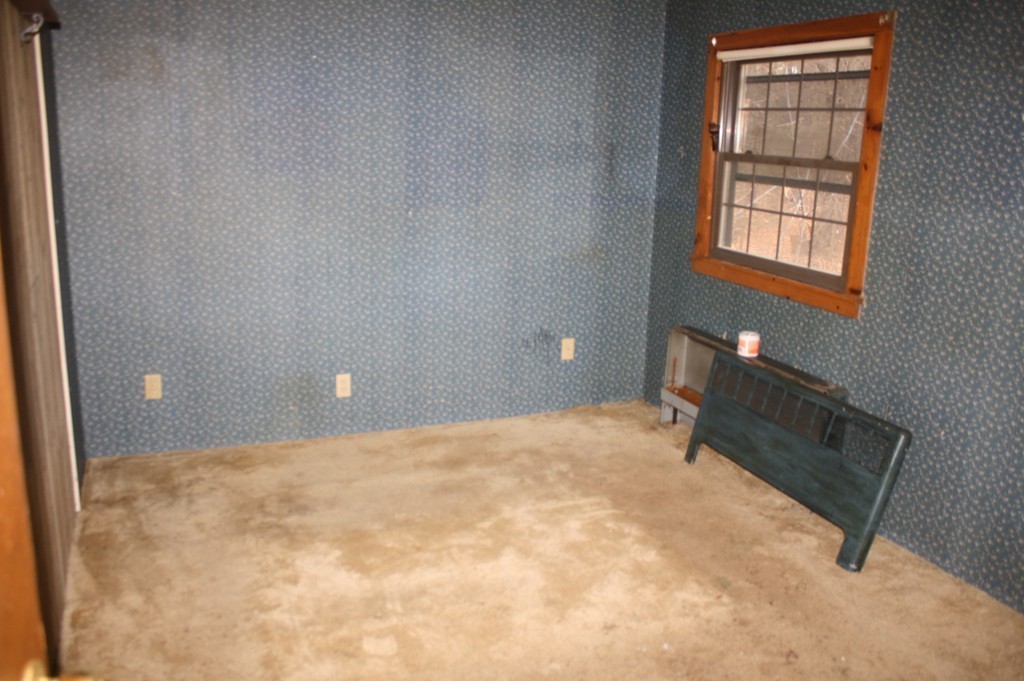 25 Country Club Road Greenfield, MA 01301 - Photo 8 of 10 Gallery Image 8