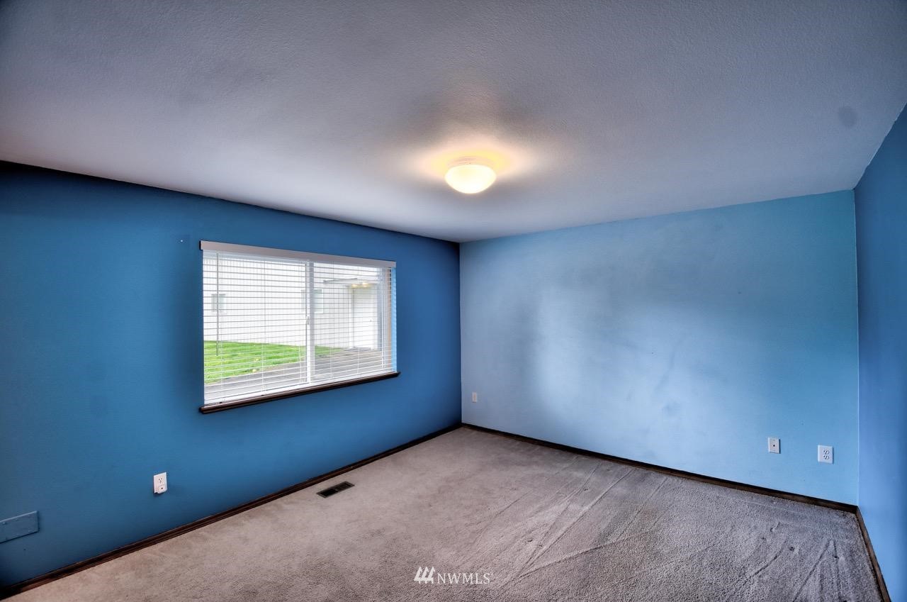 18507 Elderberry Street Southwest Rochester, WA 98579 - Photo 15 of 34