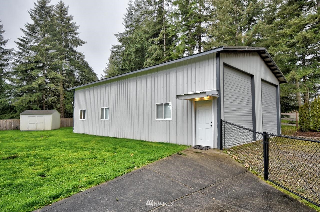 18507 Elderberry Street Southwest Rochester, WA 98579 - Photo 3 of 34