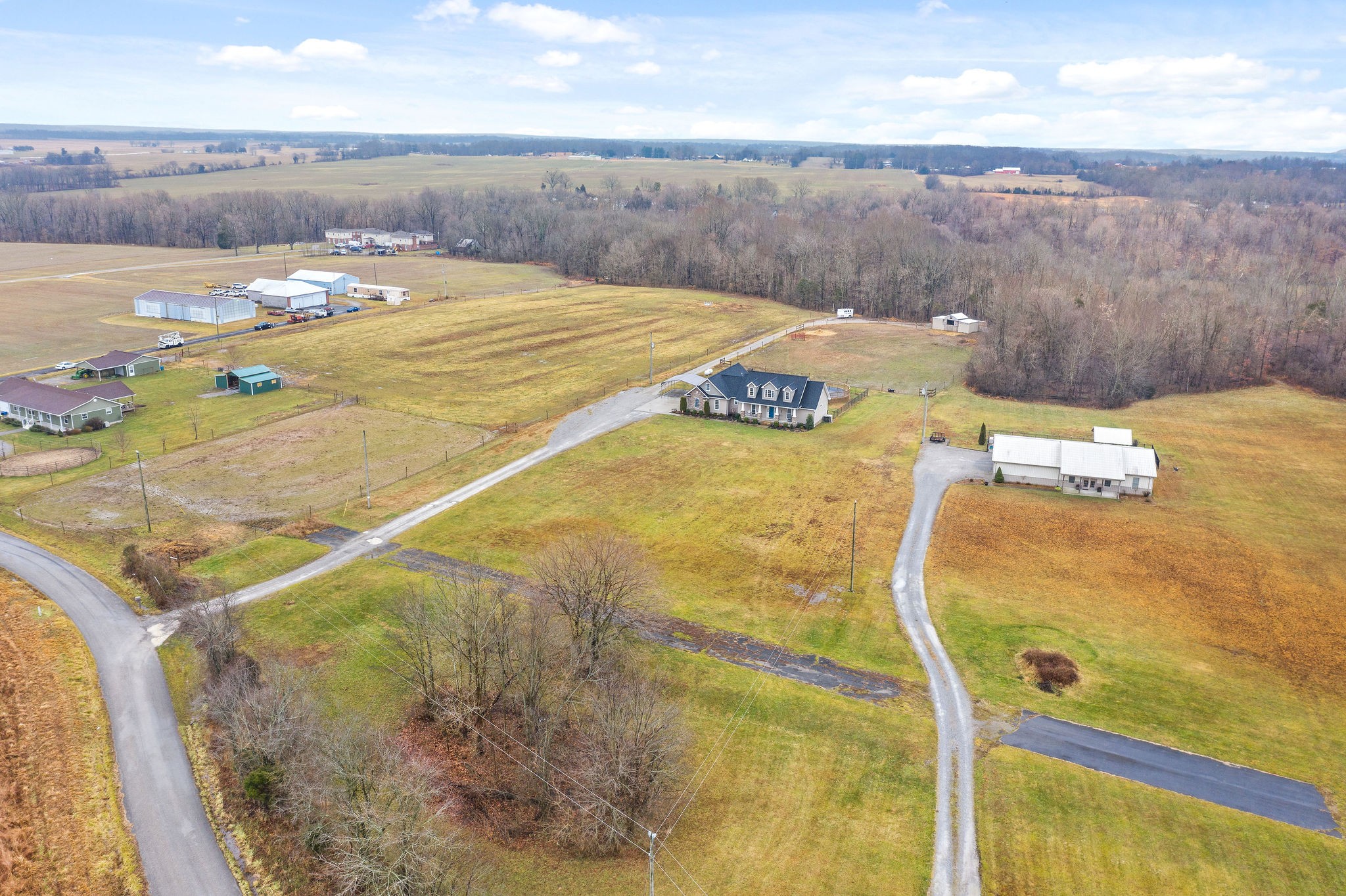 5405 Zander Road Hopkinsville, KY 42240 - Photo 4 of 50 Gallery Image 4