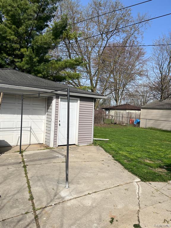 9440 Holland Road Taylor, MI 48180 - Photo 16 of 17