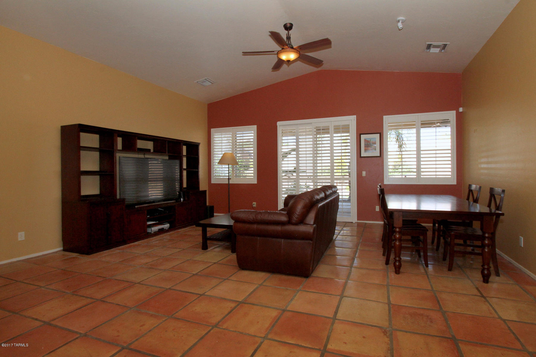 258 West Sugar Loaf Road Oro Valley, AZ 85737 - Photo 11 of 24