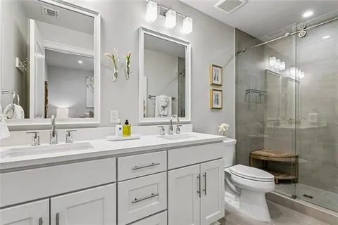 $725,000 | 731 St Charles Avenue, Unit 413, New Orleans, LA 70130
