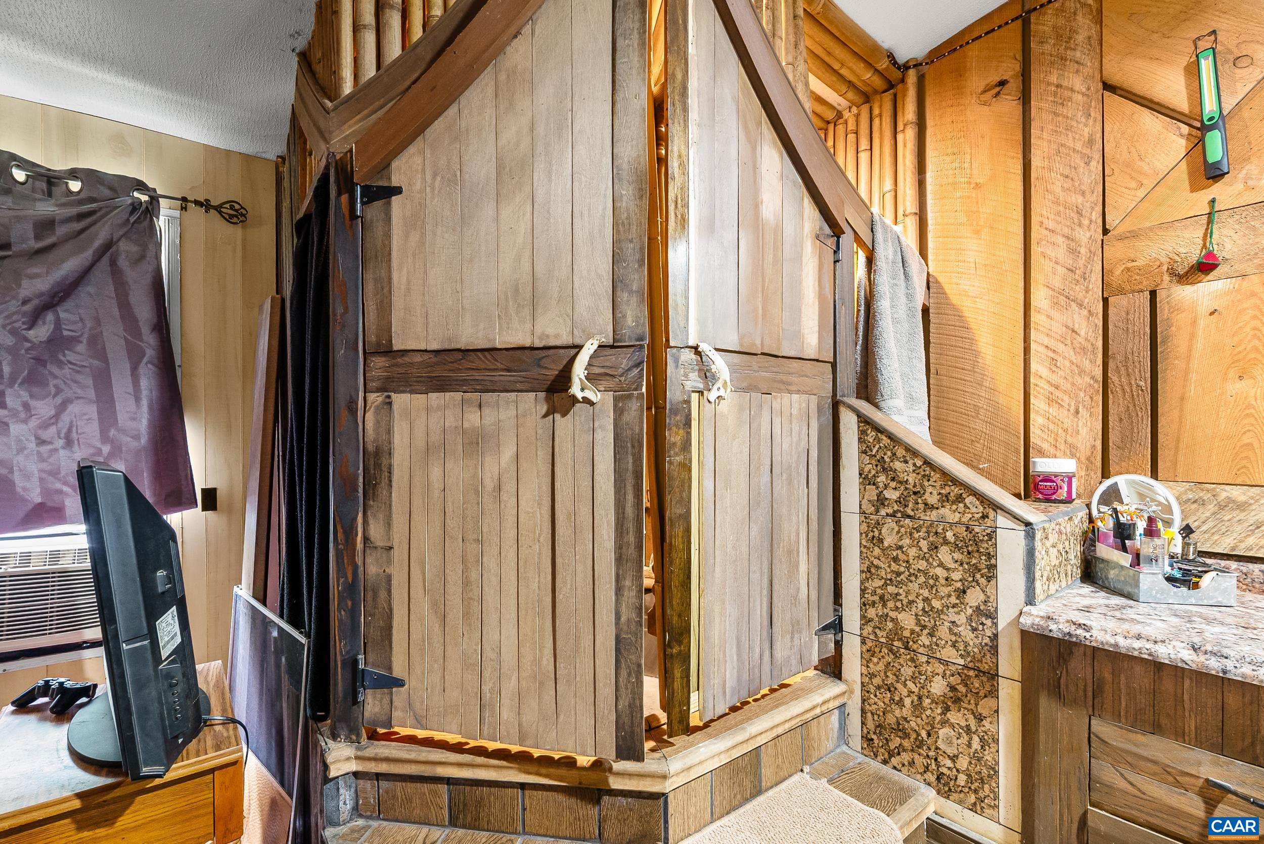 386 Cub Creek Road Appomattox, VA 24522 - Photo 15 of 44 a view of balcony with furniture