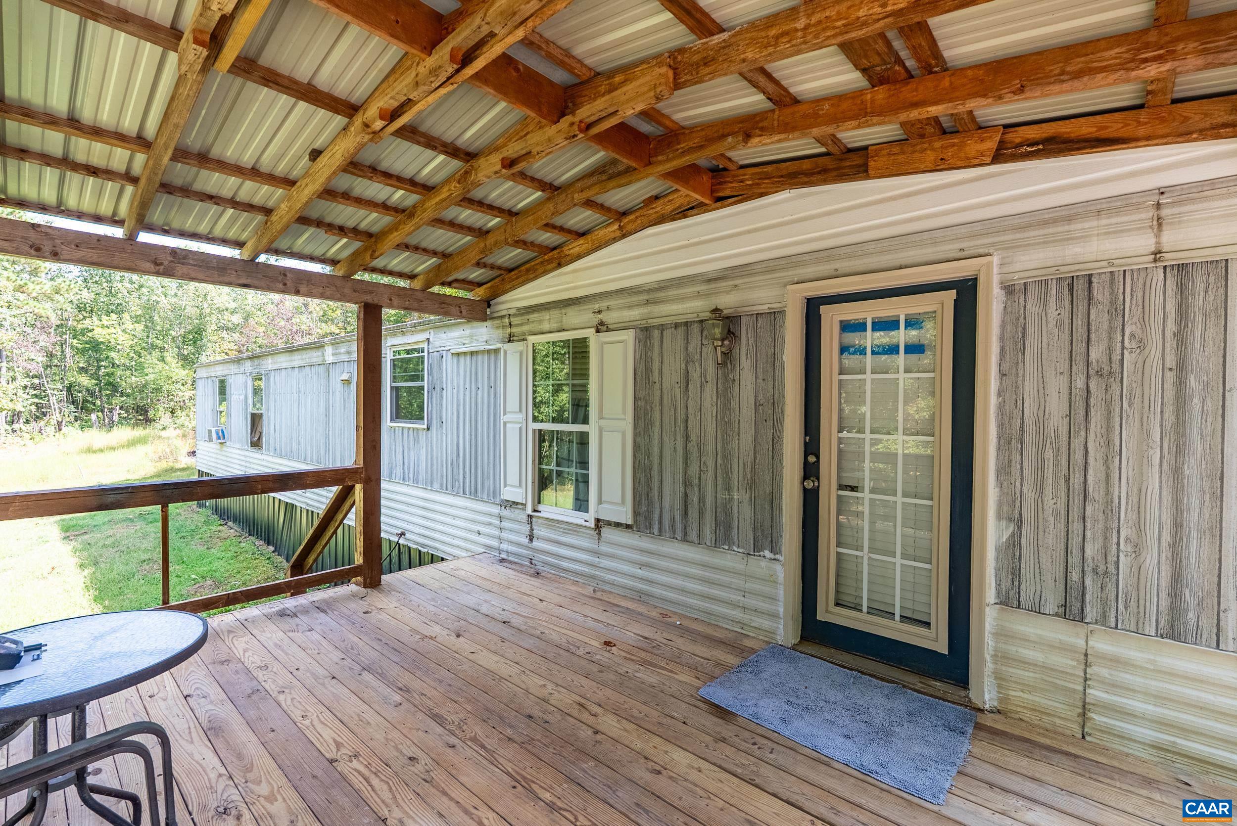 386 Cub Creek Road Appomattox, VA 24522 - Photo 33 of 44 a house view with a seating space