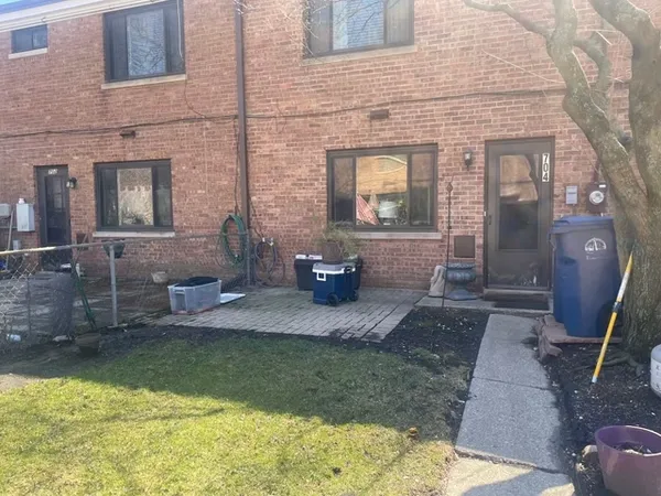 $325,000 | 704 Dodge Avenue, Evanston, IL 60202