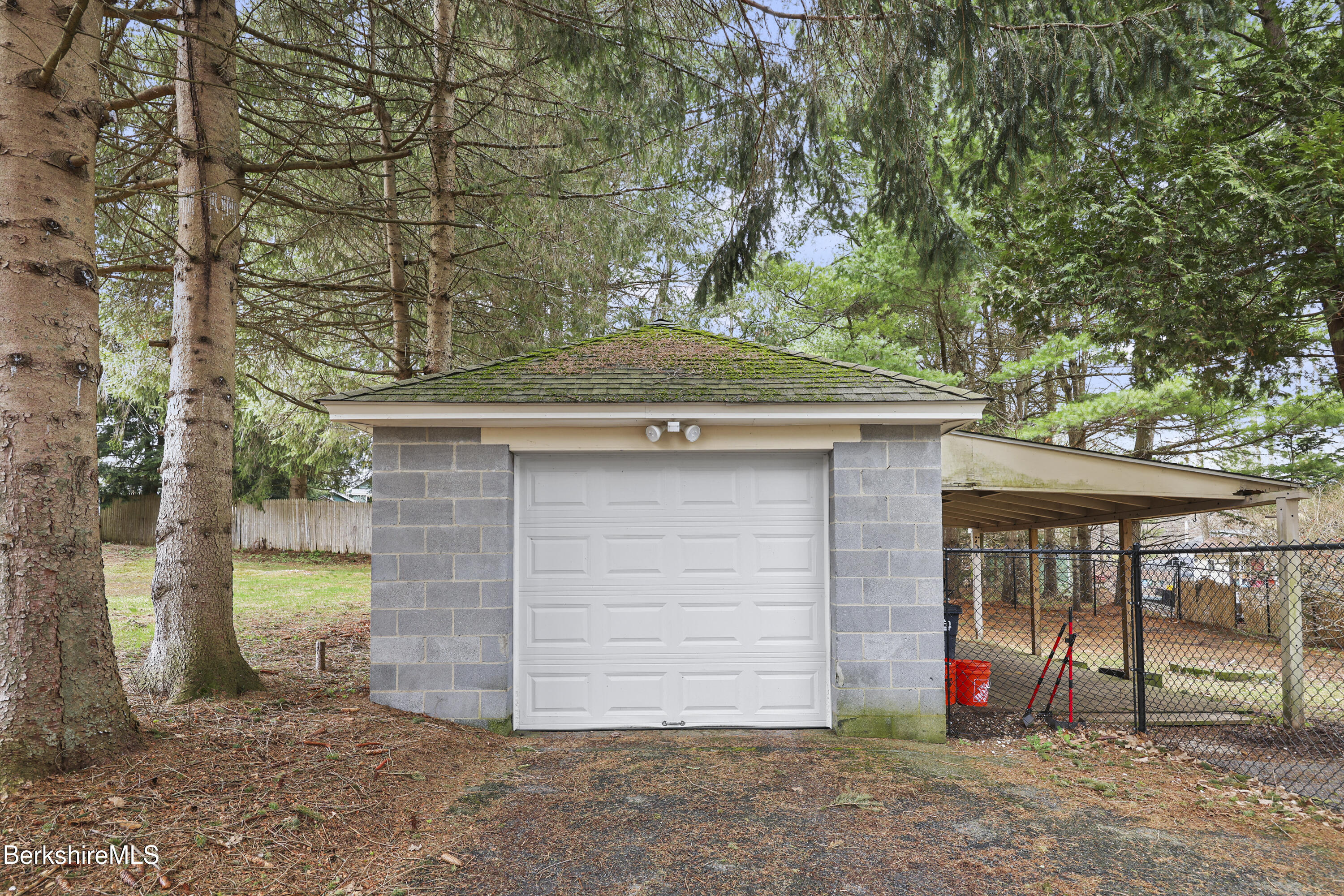 27 Morgan Street Pittsfield, MA 01201 - Photo 30 of 33 a front view of a house with a yard