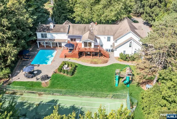 $1,775,000 | 24 Vanderbeck Lane, Mahwah, NJ 07430