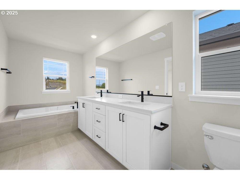 16796 Southwest Perth Road Tigard, OR 97224 - Photo 12 of 19 Gallery Image 12