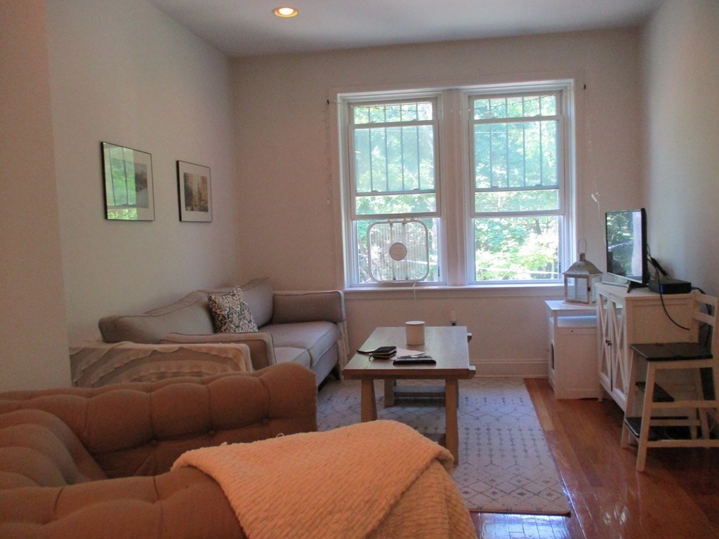 19 Colliston Road, Unit 11 Boston, MA 02135 - Photo 3 of 20