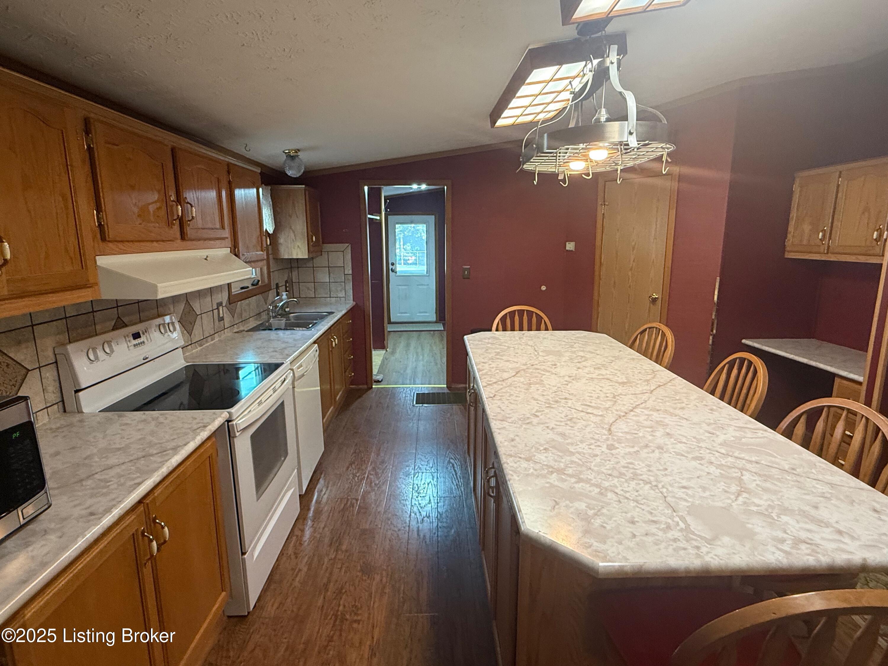 750 Rock Ridge Road Brandenburg, KY 40108 - Photo 6 of 16 IMG_6207