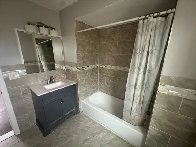 $990 | 62 1/2 Dickinson Street, Unit 1, Binghamton, NY 13905