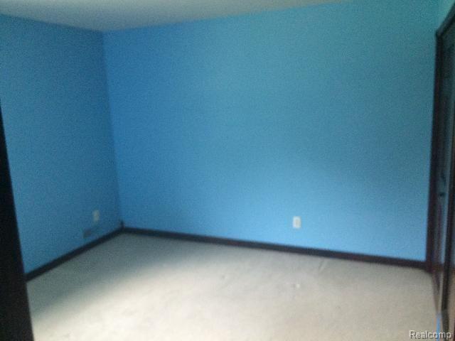 3249 Hanlin Road Millington, MI 48746 - Photo 14 of 27 262-181373 Bedroom 2-2.jpg